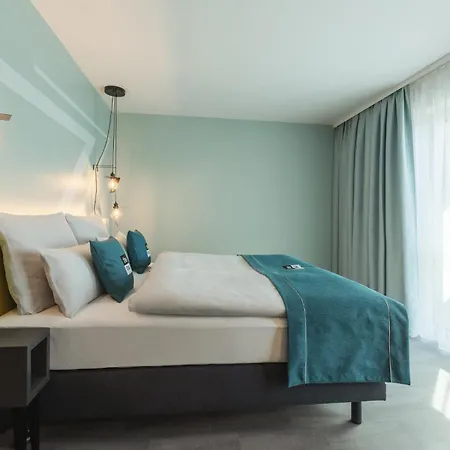 - The Niu, Seven Ost By Ihg Hotell Düsseldorf