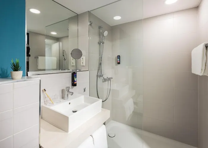 - The Niu, Seven Ost By Ihg 3* Dusseldorf