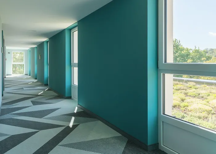 - The Niu, Seven Ost By Ihg Dusseldorf