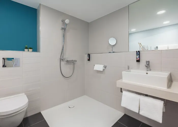 - The Niu, Seven Ost By Ihg Hotel Dusseldorf