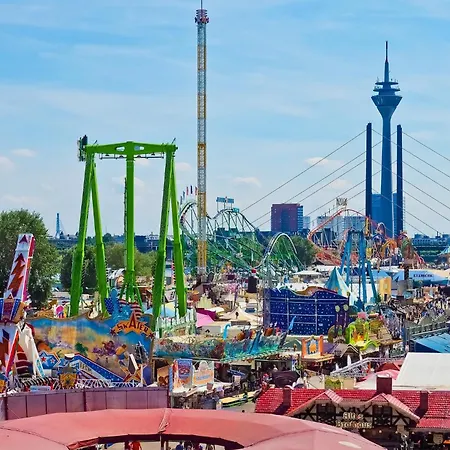 - The Niu, Seven Ost By Ihg Hotel Düsseldorf