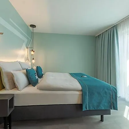 - The Niu, Seven Ost By Ihg Szálloda Düsseldorf