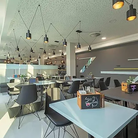 - The Niu, Seven Ost By Ihg Szálloda 3*