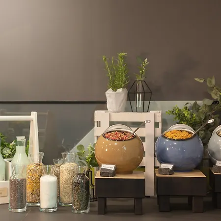 - The Niu, Seven Ost By Ihg Hotel